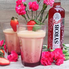 Originálny recept na Ružový bubble tea z ružového sirupu Kitl